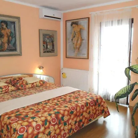 Charming Kestenovi Dvori- 1 Bedroom A5 Lejlighed